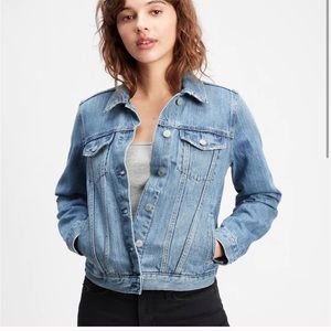 GAP Denim Jacket - Small